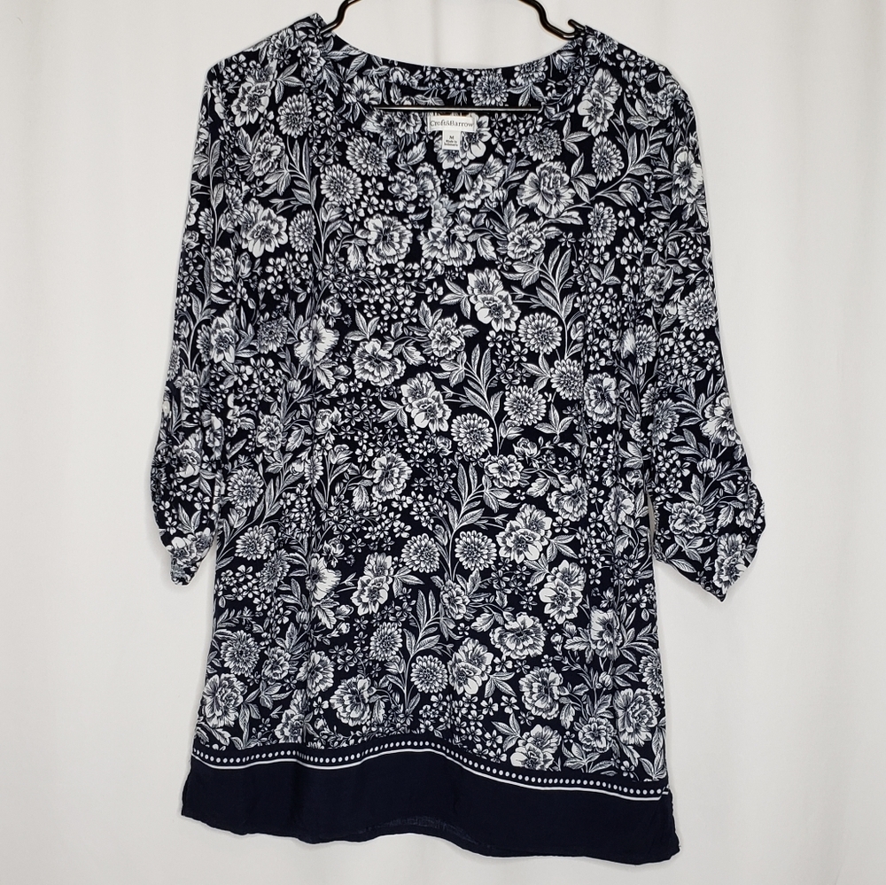 Black & White Floral Croft & Barrow Top